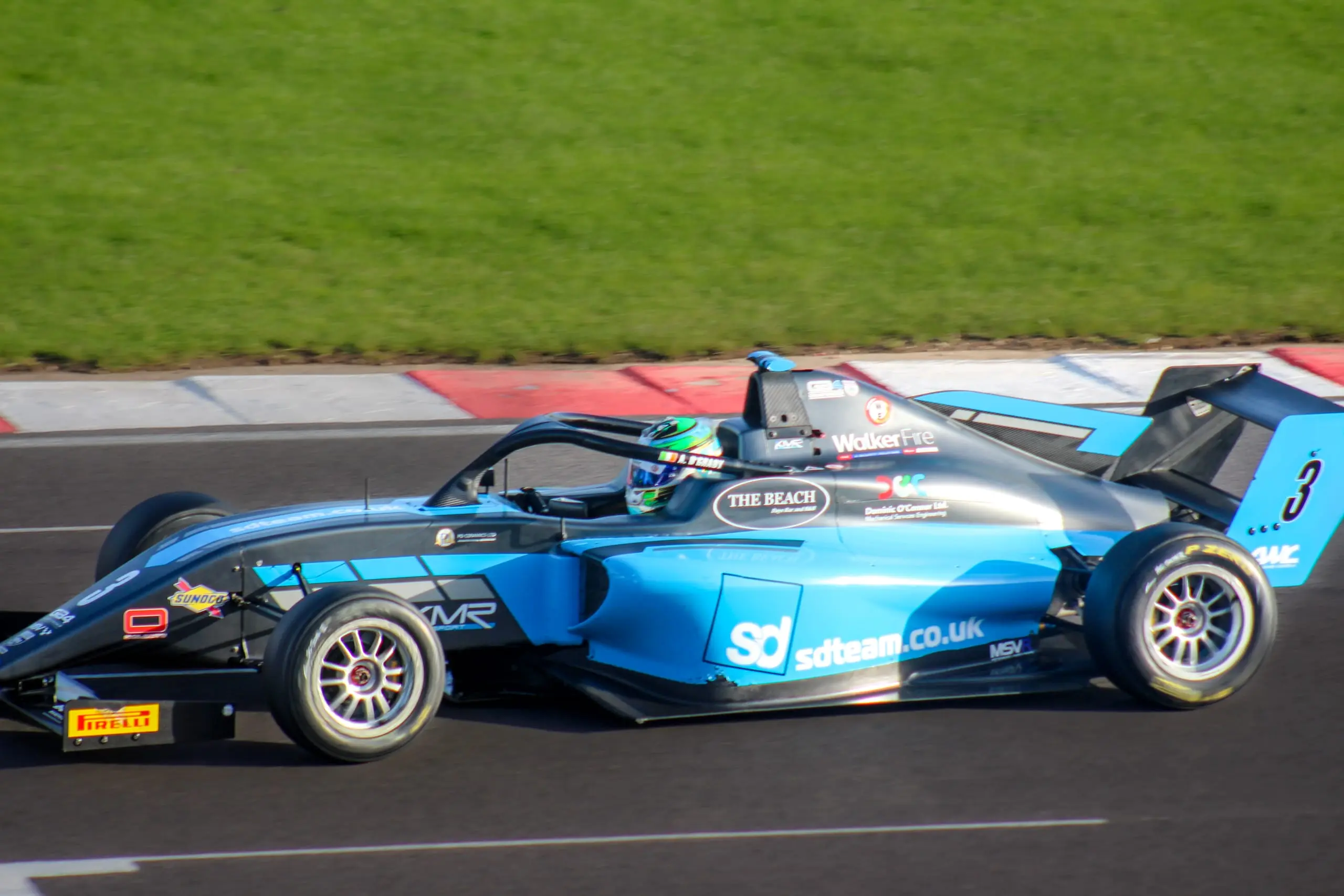 British GT Donington Park — photograph 1