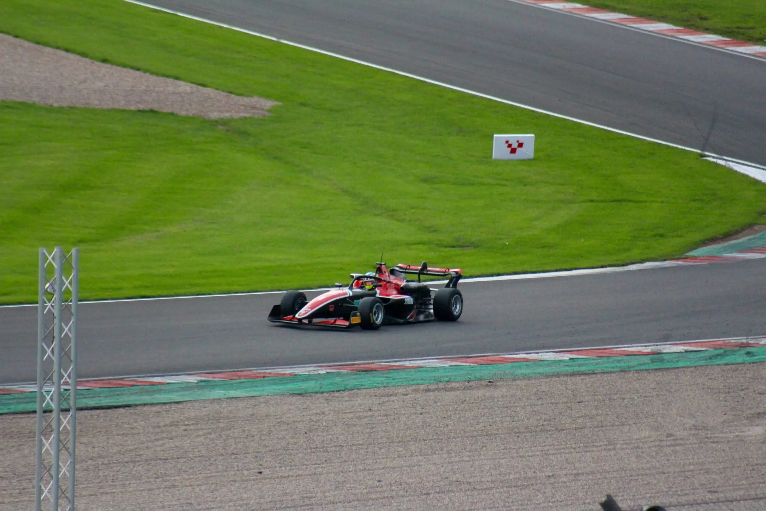 British GT Donington Park — photograph 12