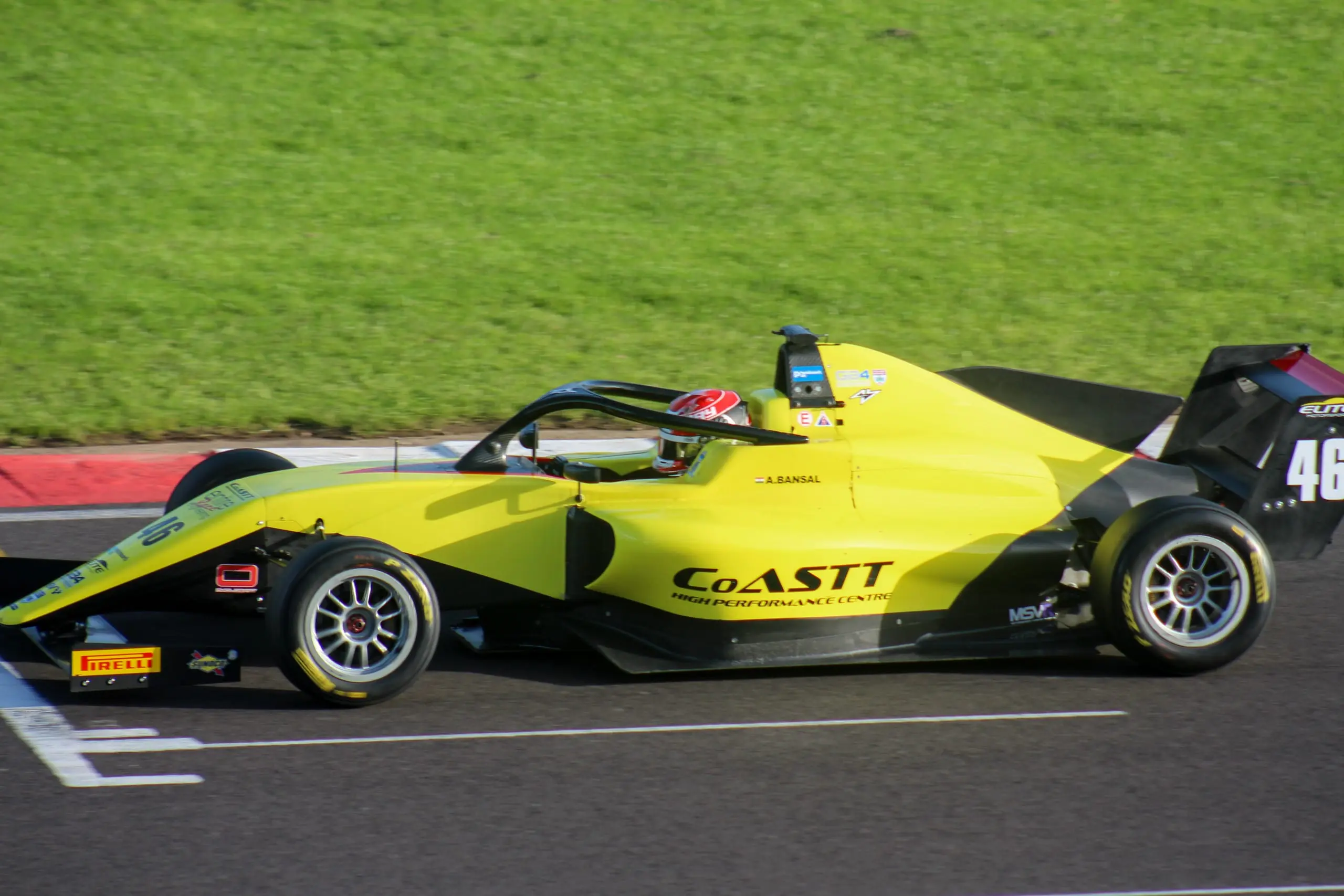 British GT Donington Park — photograph 3